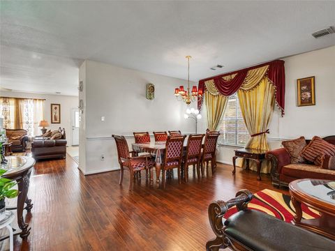 Tiny photo for 5514 Gatesprings Lane Lane, Sugar Land, TX 77479 (MLS # 40662318)