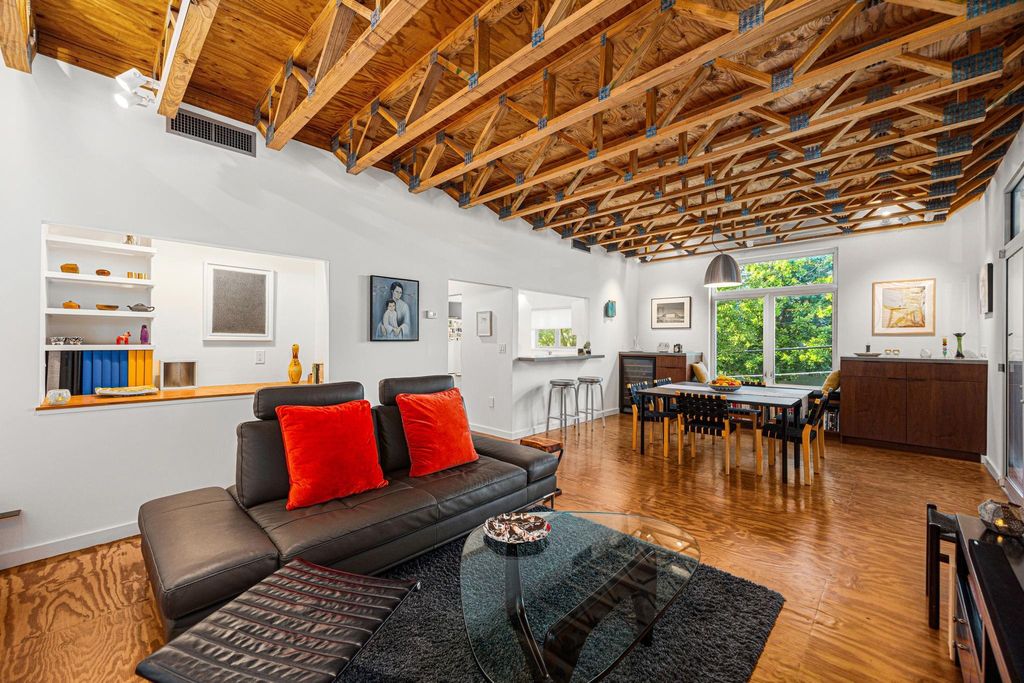 Photo of 5811 Rose Street, Houston, TX 77007 (MLS # 54196120)