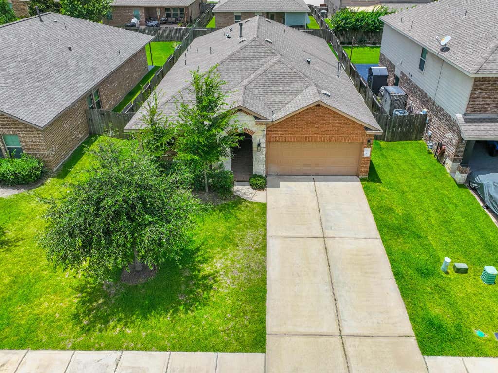 Photo of 138 Meadow Grove Drive, Conroe, TX 77384 (MLS # 66667037)