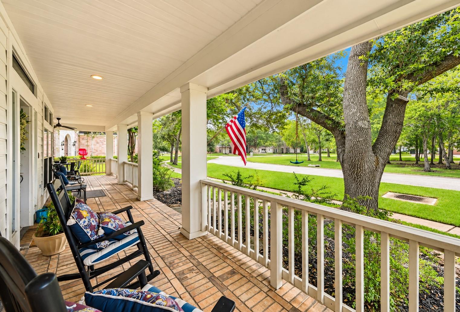 3807 Oakland Circle