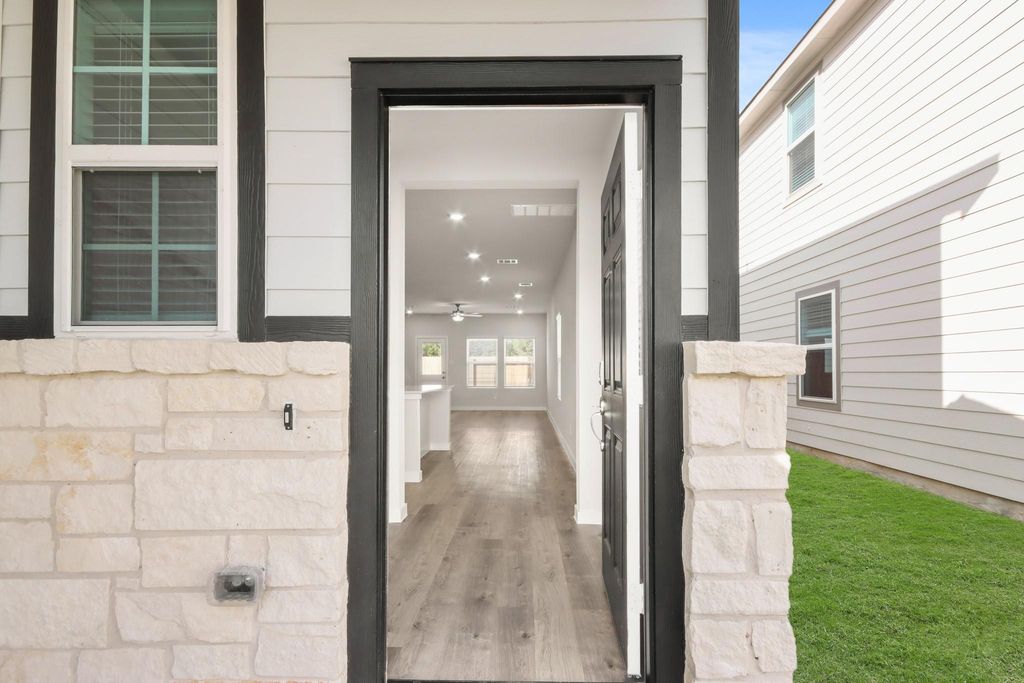 Photo of 19931 Park Mesa Lane, Porter, TX 77365 (MLS # 25731081)