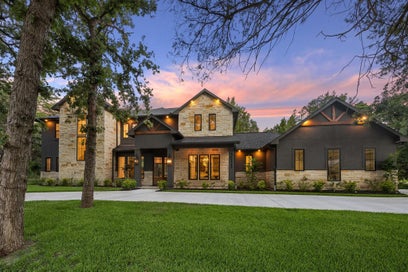 211 St Andrews Drive New Ulm TX 78950