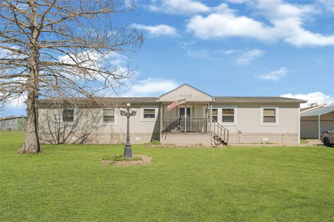 Homes For Sale - 9222 Avenue C<br/> Liverpool, TX 77577