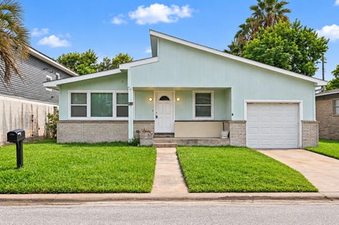 Photo of 1805 Bayou Homes Drive, Galveston, TX 77551 (MLS # 50722136)