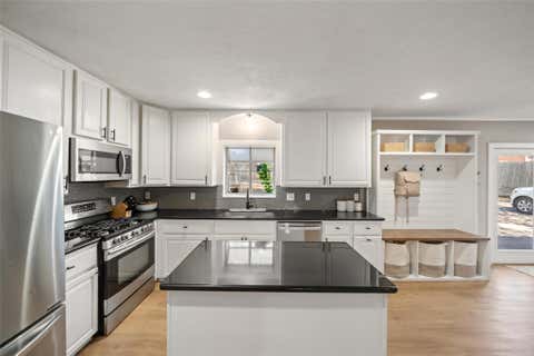 Photo of 234 E Obryant Street, Bellville, TX 77418 (MLS # 30455293)