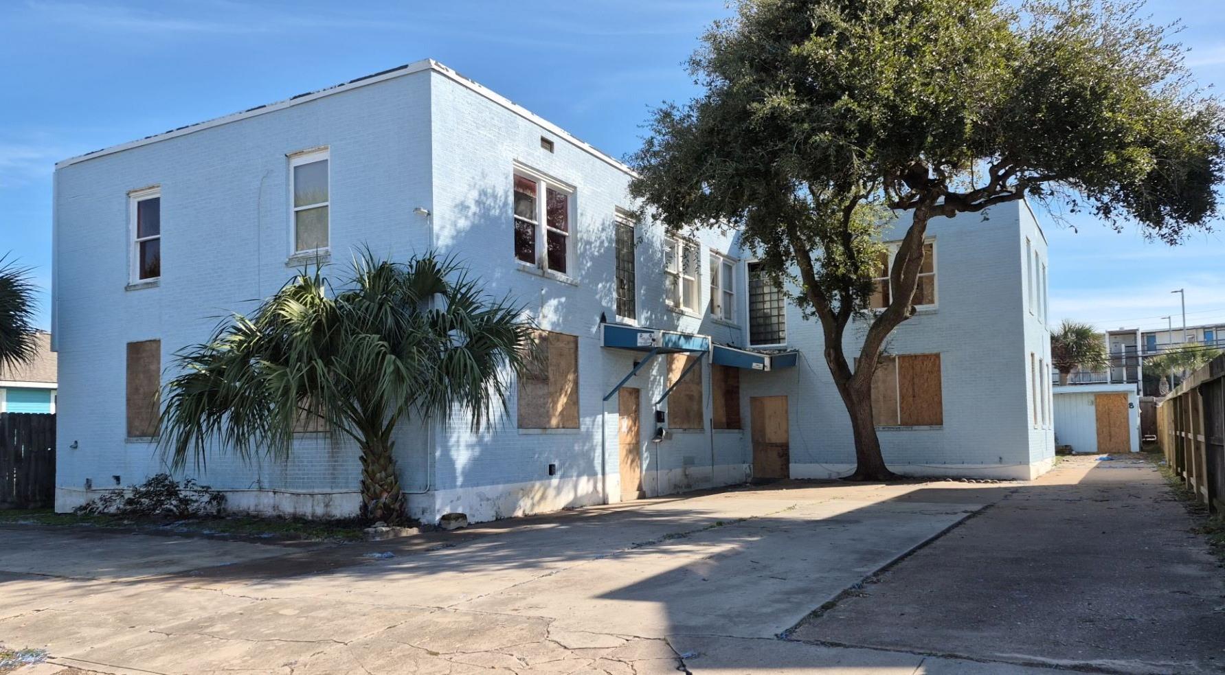 3609 Avenue S 1/2