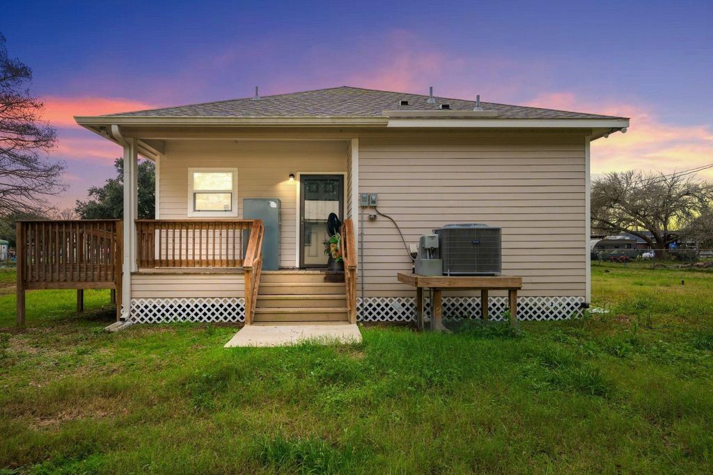 Photo of 6927 David Street, Pearland, TX 77584 (MLS # 66093309)