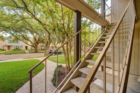 Tiny photo for 12973 Trail Hollow Dr Unit A Dr, Houston, TX 77079 (MLS # 95378627)