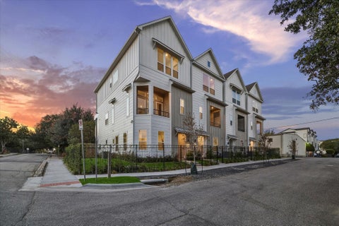 Photo of 310 Fowler Street, Houston, TX 77007 (MLS # 63255580)