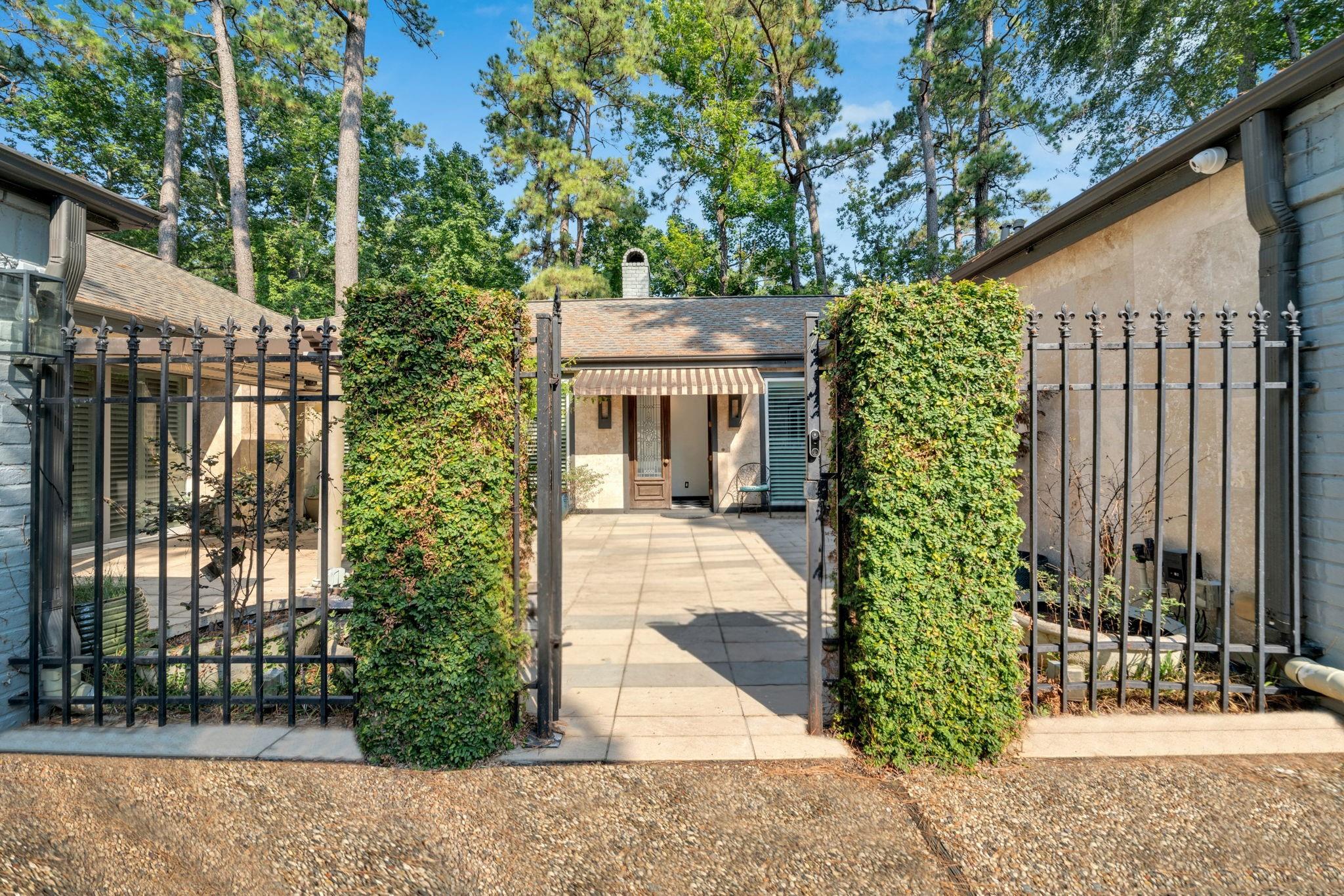 3102 Breezy Pines Court