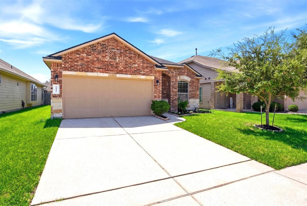 Photo of 5427 Sunfall Bend Lane, Katy, TX 77449 (MLS # 26037871)