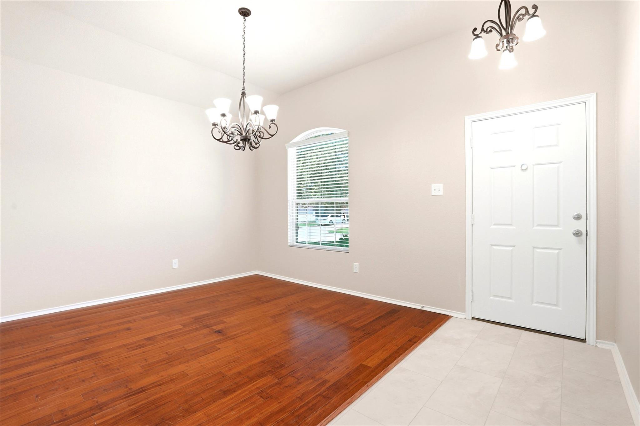 5427 Sunfall Bend Lane