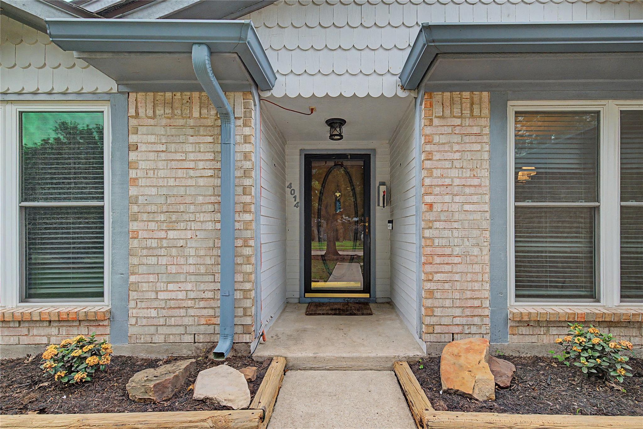 4014 Sandlewood Drive