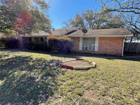 Photo of 1901 Greenbrook Parkway, Austin, TX 78723 (MLS # 574365)