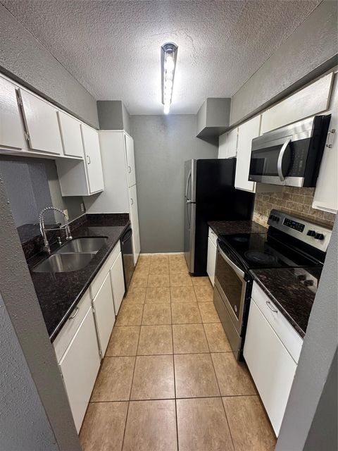 Photo of 6633 W Airport Boulevard #810, Houston, TX 77035 (MLS # 50671218)