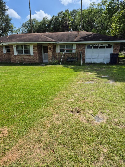 Photo of 3810 Huisache Street, Damon, TX 77430 (MLS # 44485423)