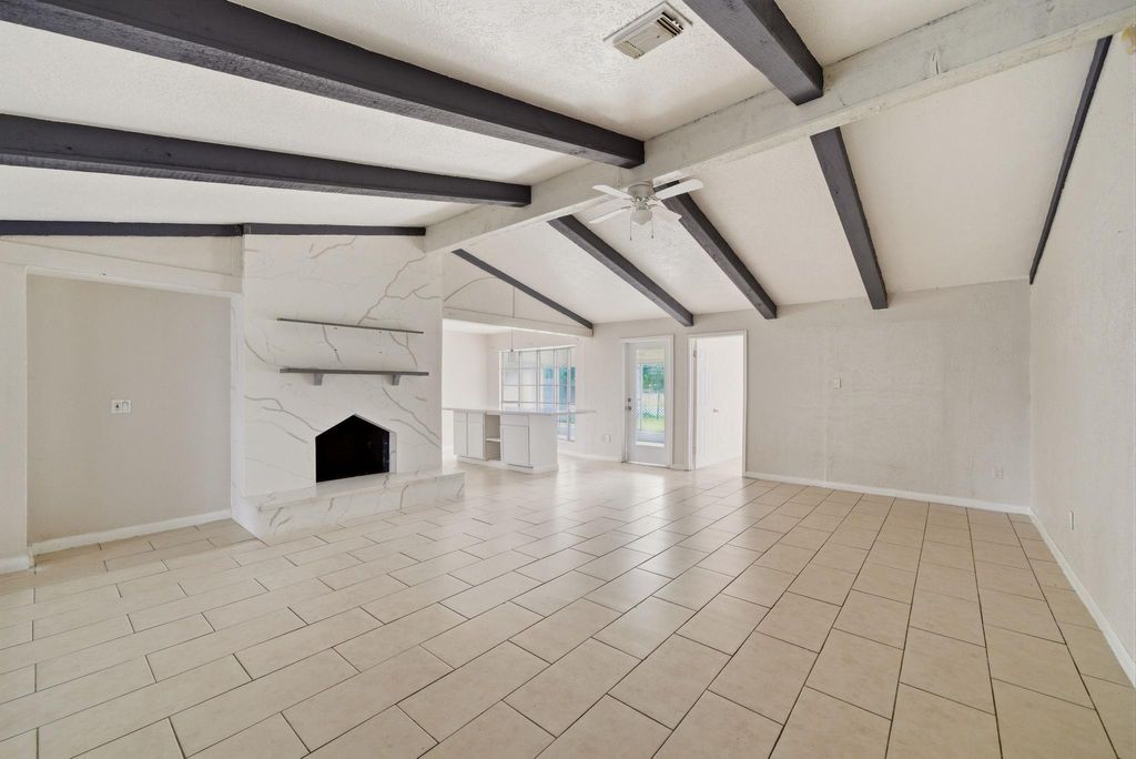 Photo of 7410 Antoine Drive, Houston, TX 77088 (MLS # 31517201)