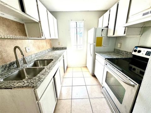 Photo of 8405 Wilcrest Drive #3010, Houston, TX 77072 (MLS # 33202060)