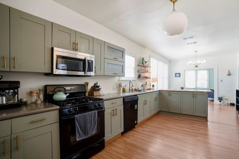 Tiny photo for 2519 Stevens Street, Houston, TX 77026 (MLS # 52471280)