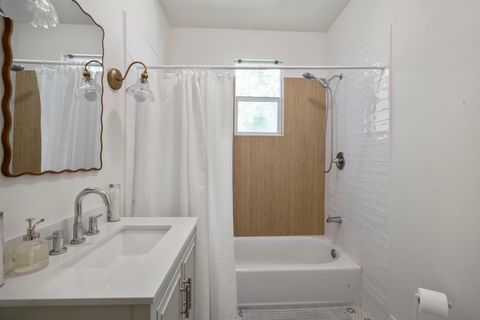 Tiny photo for 2519 Stevens Street, Houston, TX 77026 (MLS # 52471280)