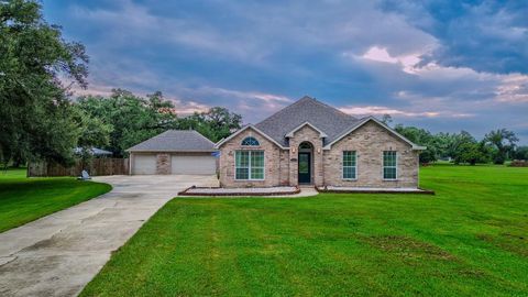 Photo of 838 Lone Star Trail, Angleton, TX 77515 (MLS # 80241252)