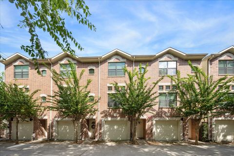 Photo of 8710 Beverlyhill Street #302, Houston, TX 77063 (MLS # 70236882)