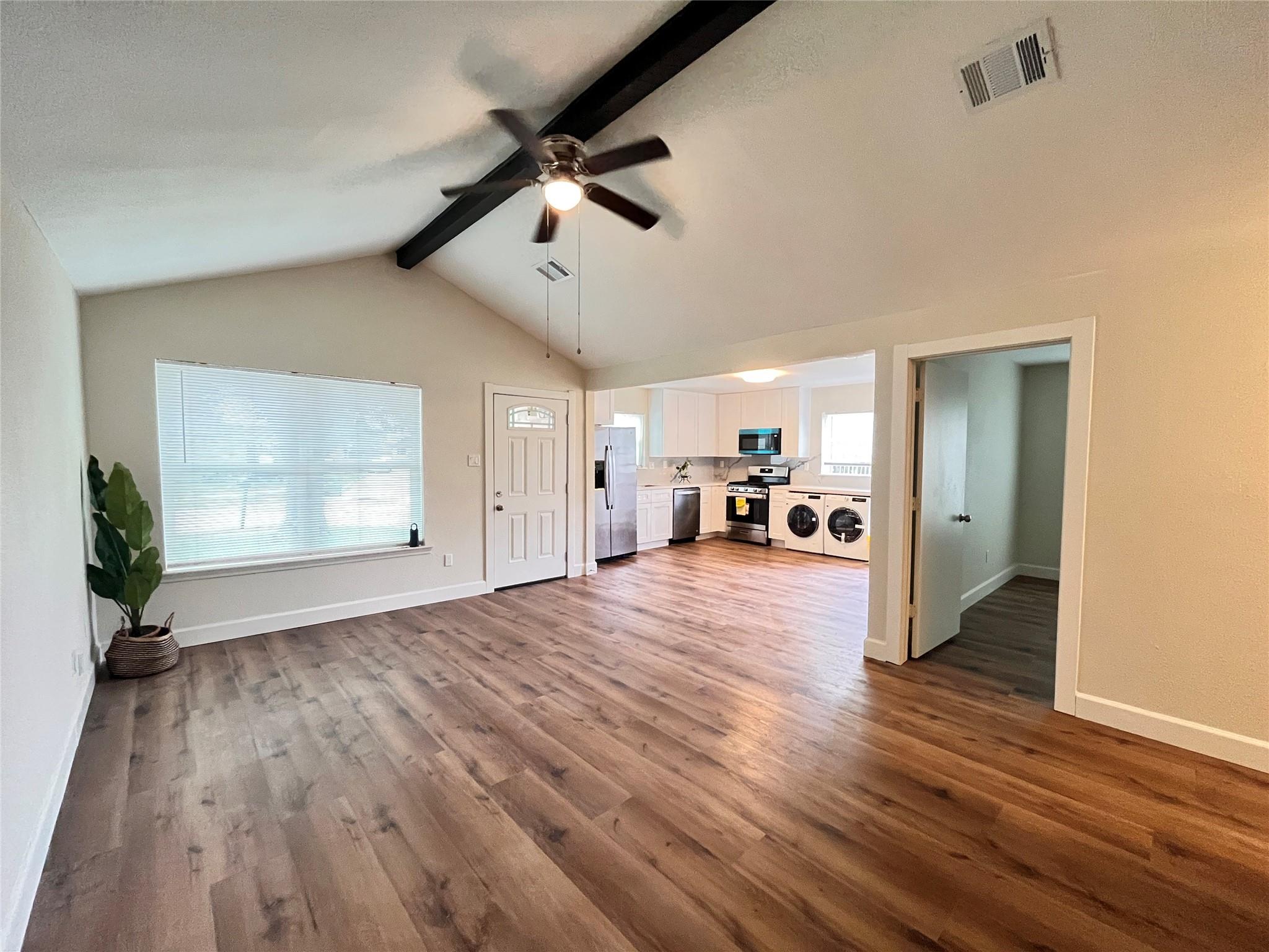 4641 Orange Circle S