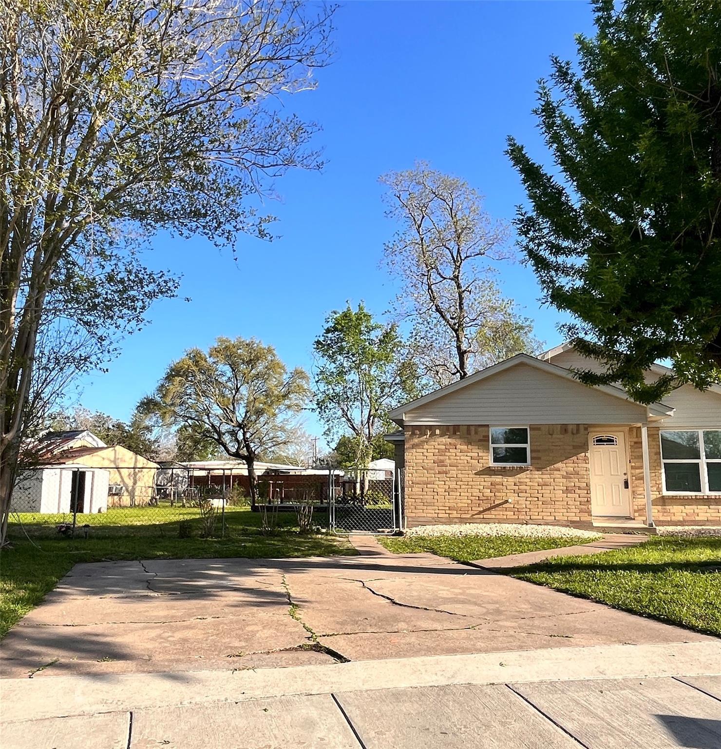 4641 Orange Circle S