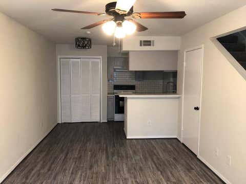 Photo of 2100 S Wilcrest Drive S #121, Houston, TX 77042 (MLS # 59432577)