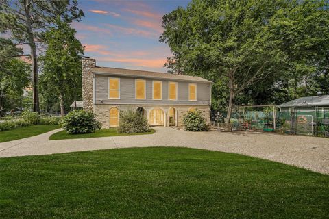 Photo of 628 Bullfrog Lane, Conroe, TX 77384 (MLS # 53501017)