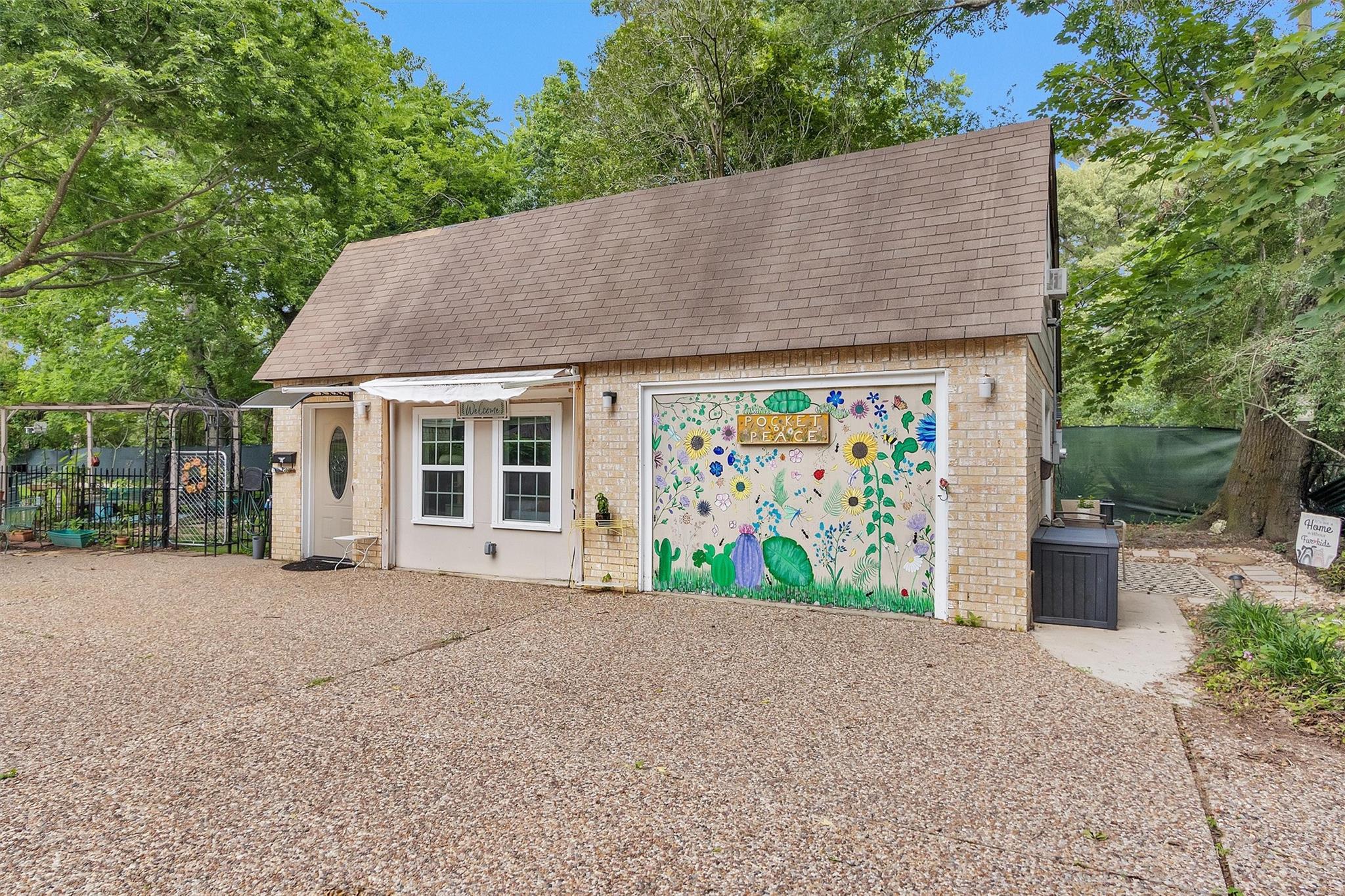 628 Bullfrog Lane