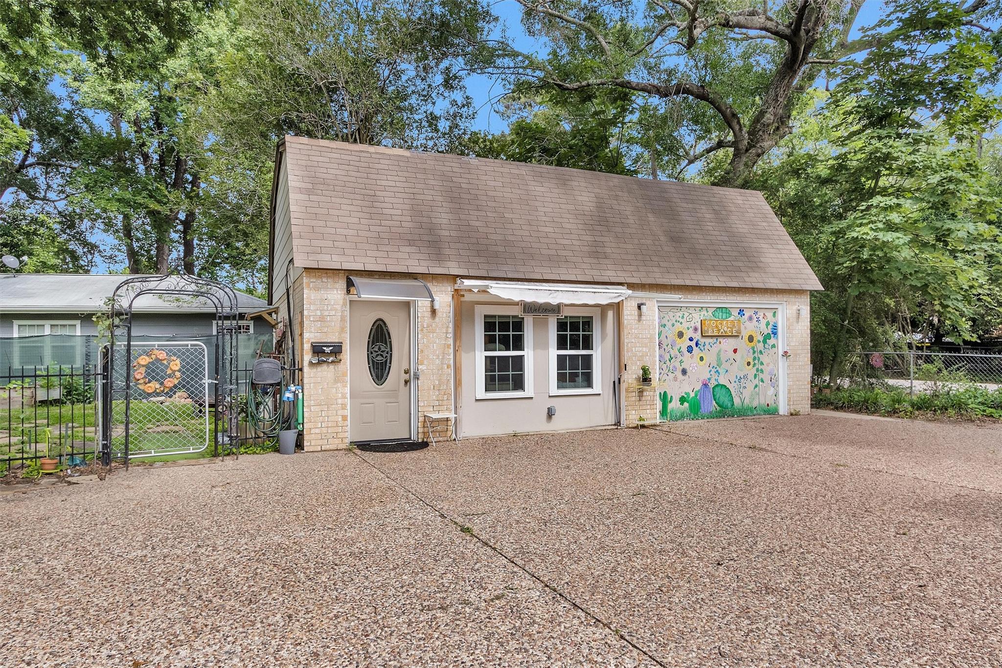 628 Bullfrog Lane