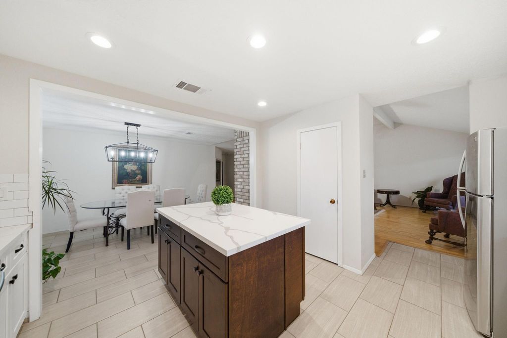 Photo of 16918 Barkentine Lane, Friendswood, TX 77546 (MLS # 76734088)