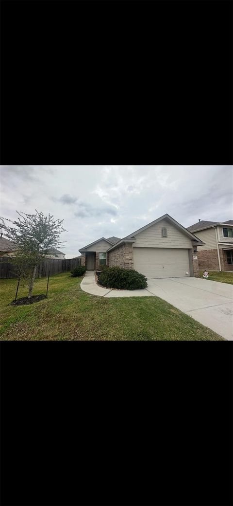 Photo of 4307 Sand Pebble Lane, Baytown, TX 77521 (MLS # 90138348)