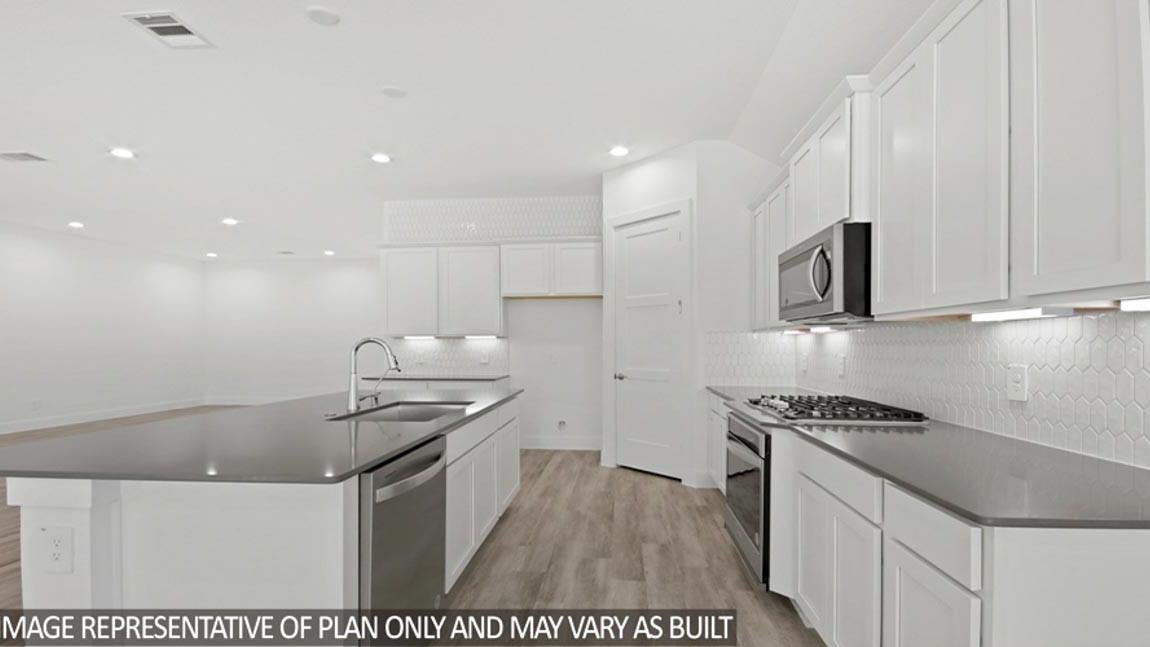 15211 Riverside Drive