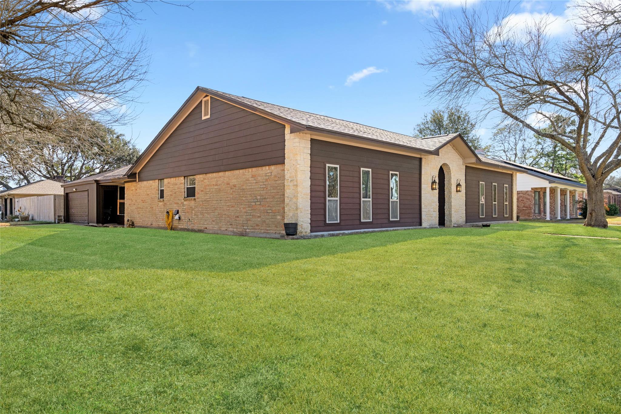 357 W Castle Harbour Drive