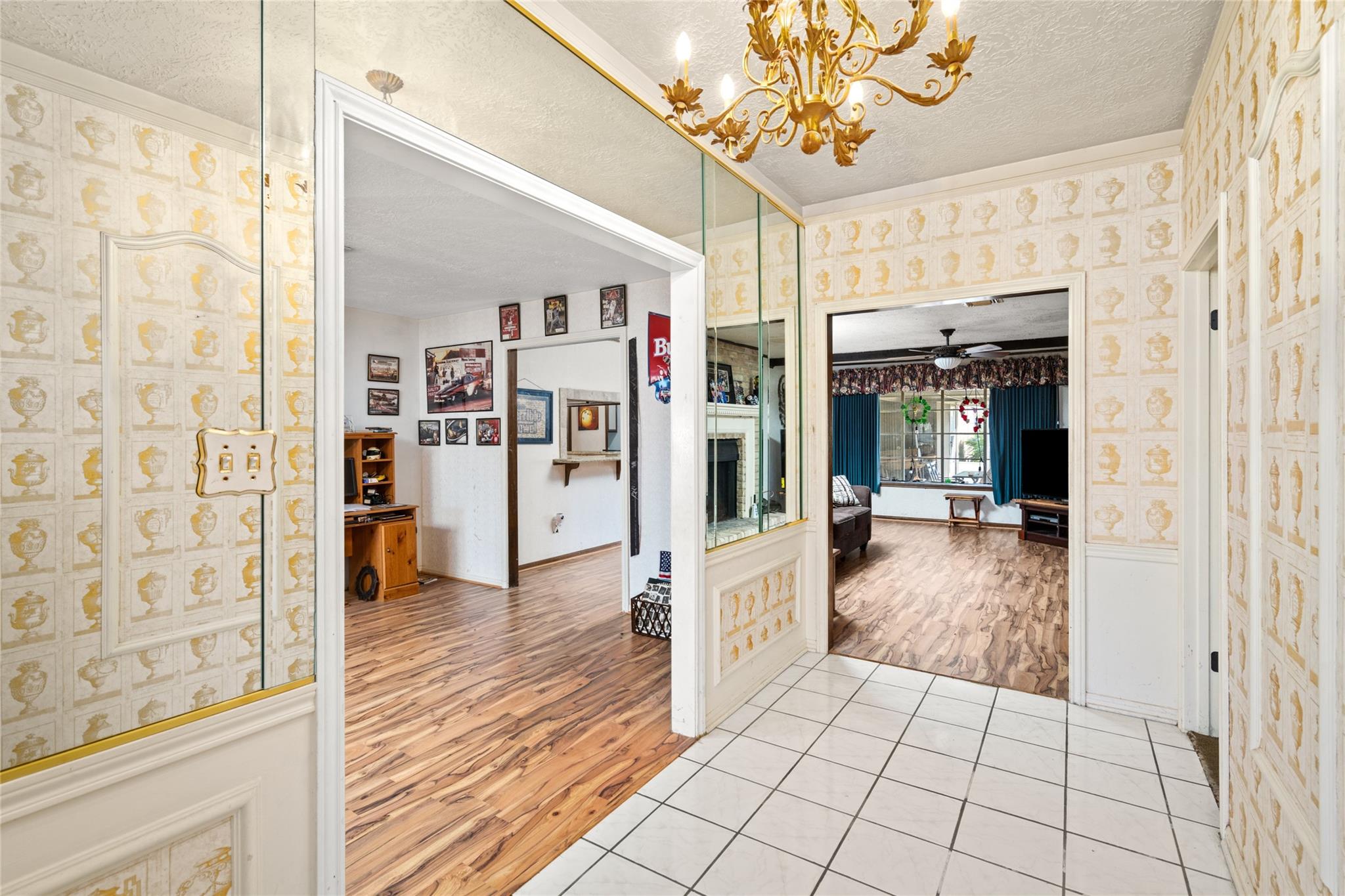 357 W Castle Harbour Drive