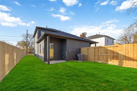 Tiny photo for 4533 Larkspur Street #B, Houston, TX 77051 (MLS # 23864520)