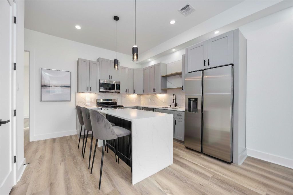 Photo of 4533 Larkspur Street #B, Houston, TX 77051 (MLS # 23864520)