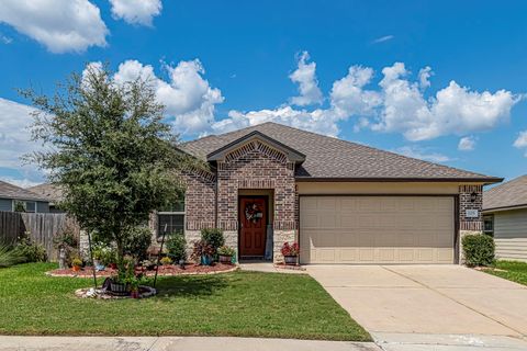 Photo of 105 Blanco Drive, Huntsville, TX 77340 (MLS # 44680217)