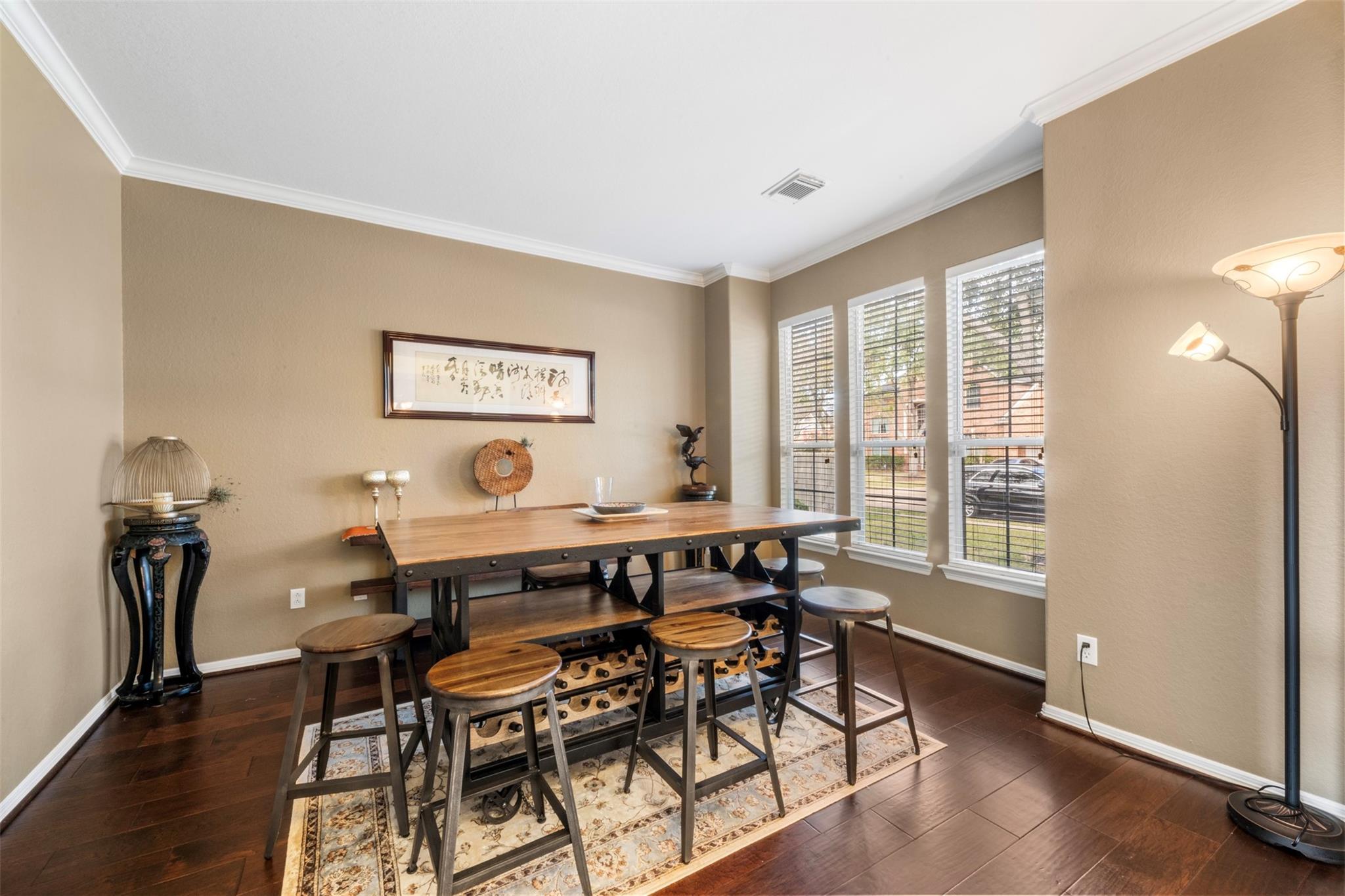 3902 Lakeridge Canyon Drive