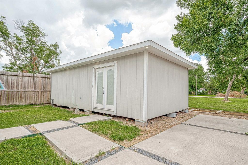 Photo of 3014 Delia Street, Houston, TX 77026 (MLS # 11153003)