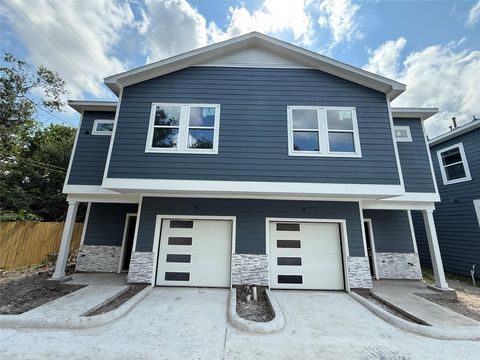 Photo of 3533 Alderfer Street #A or B, Houston, TX 77047 (MLS # 25382034)