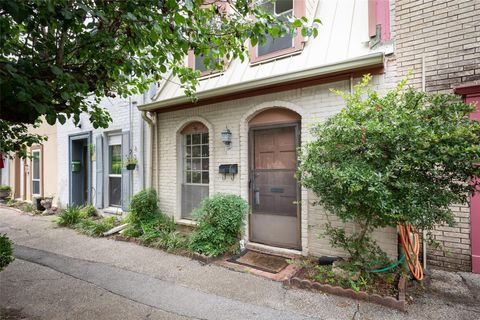 Tiny photo for 5239 Arboles Drive #M, Houston, TX 77035 (MLS # 97826653)