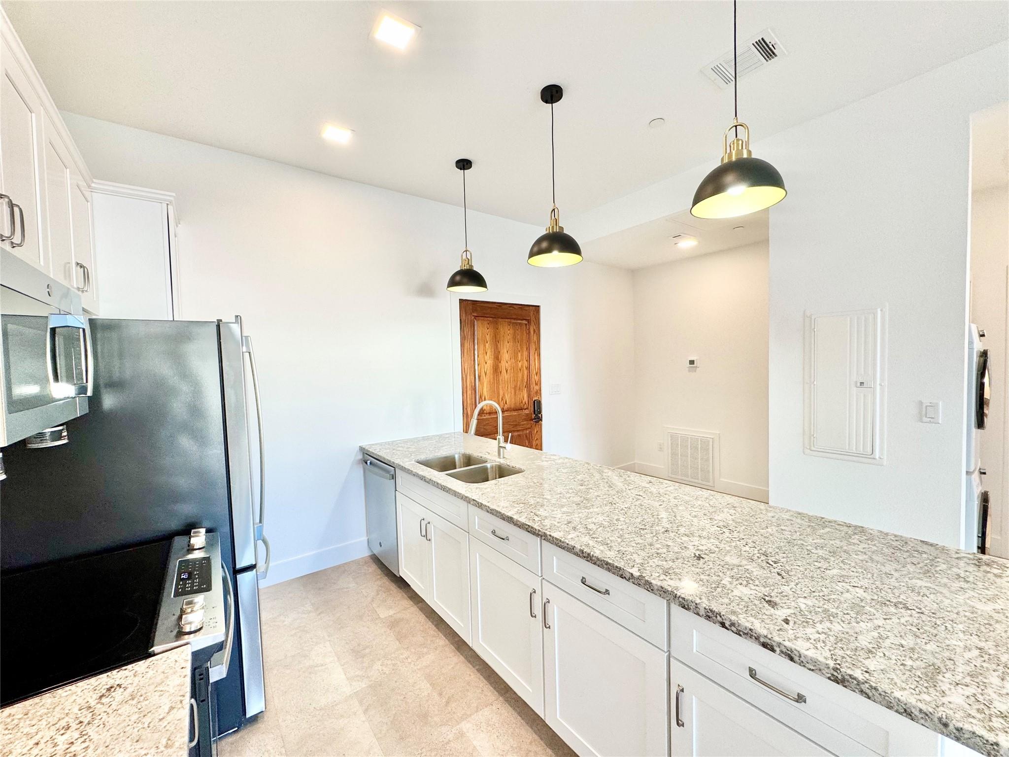 2102 Mechanic Street 203