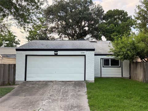 Photo of 6330 Coachwood Drive, Houston, TX 77035 (MLS # 16751726)