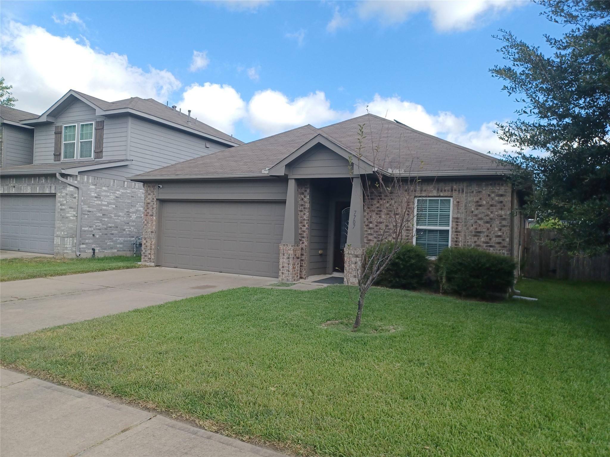 7707 Retama Terrace Lane