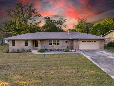 Photo of 118 Timber Ln Lane, Kerrville, TX 78028 (MLS # 61527765)