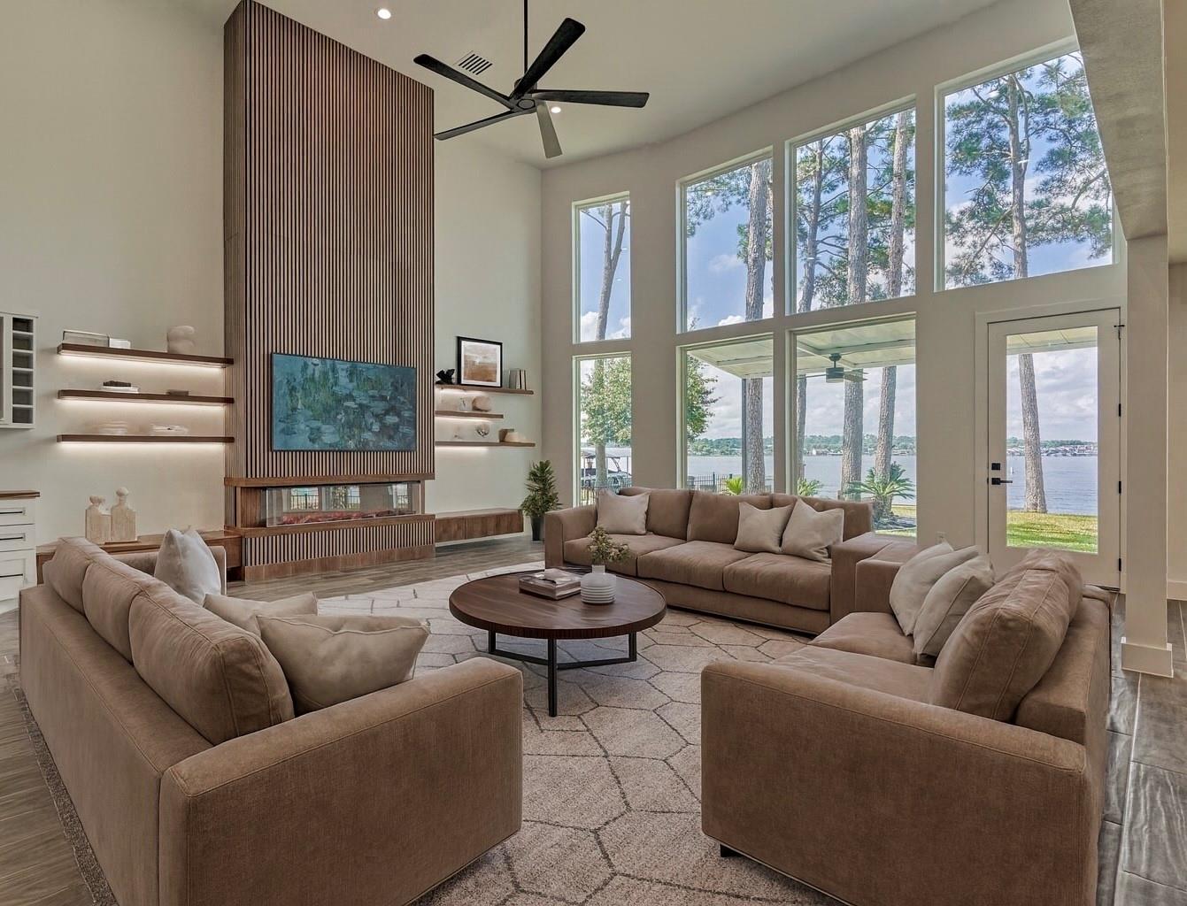 2811 Hemingway Drive