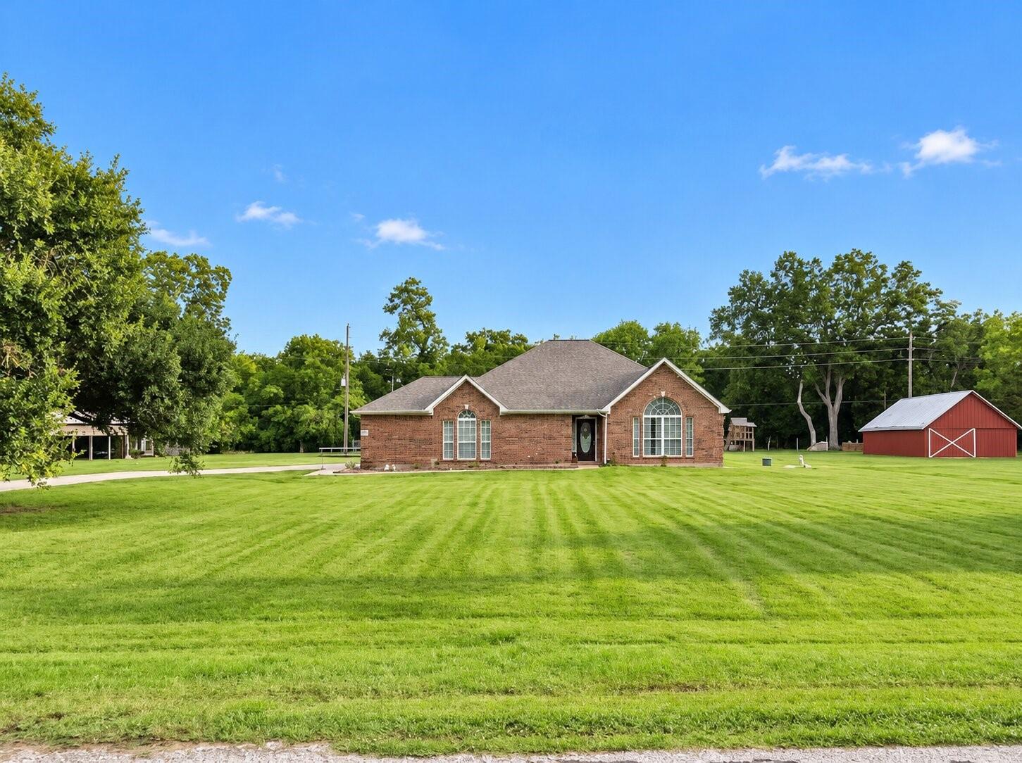 1114 Wagon Road